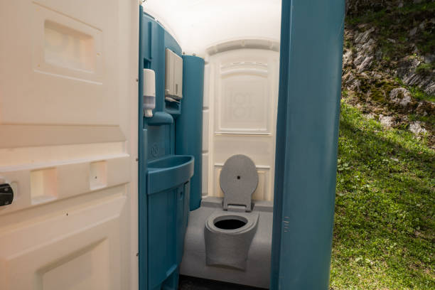 Best Porta potty delivery and setup  in Clarinda, IA