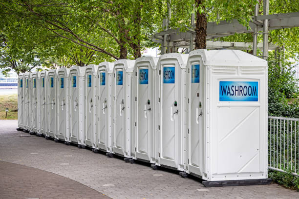 Best Luxury portable toilet rental  in Clarinda, IA